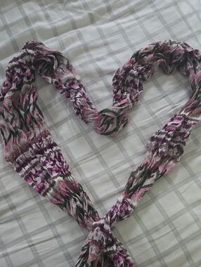 Magid Pink & Purple Patterned Women's Scarf